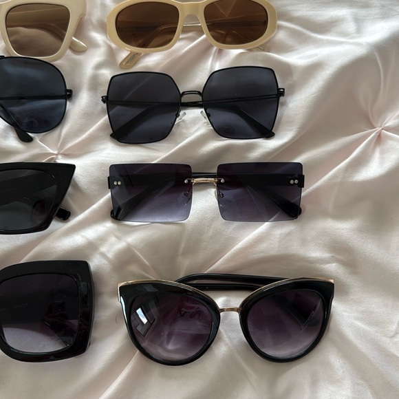 9 Pairs of Sunglasses - Picture 4 of 6